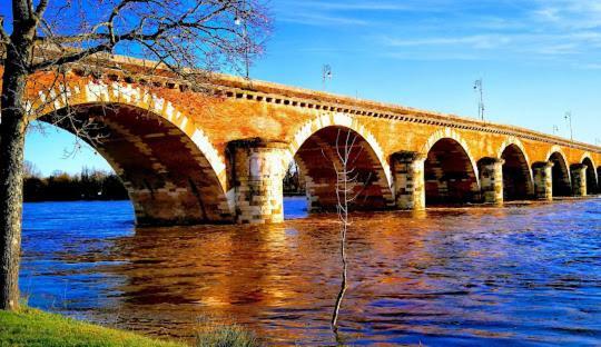 Top Destination Moissac Διαμέρισμα Εξωτερικό φωτογραφία